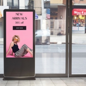 E-Series All-in-One Large Format Display